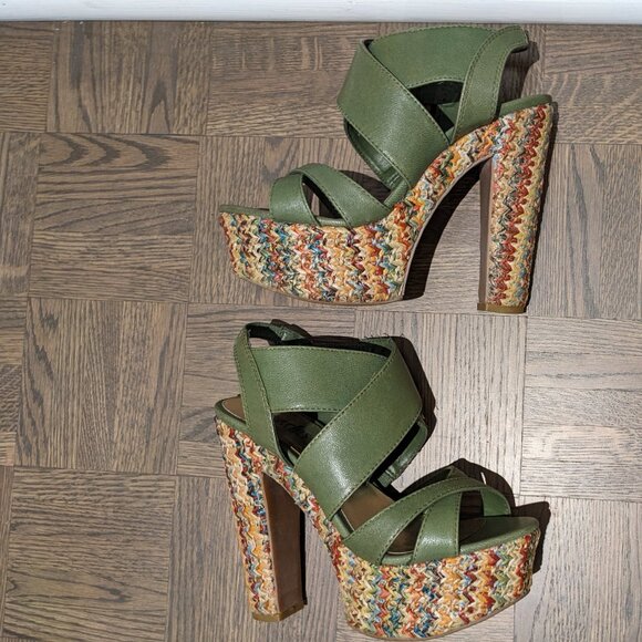 Charles by Charles David Green Platform Sandals Shoes & Matching Clutch Set - Picture 5 of 14